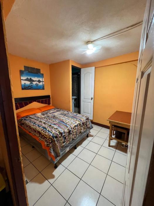 Hostal The Campanario