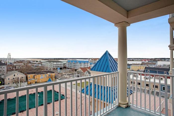 Belmont Towers 608