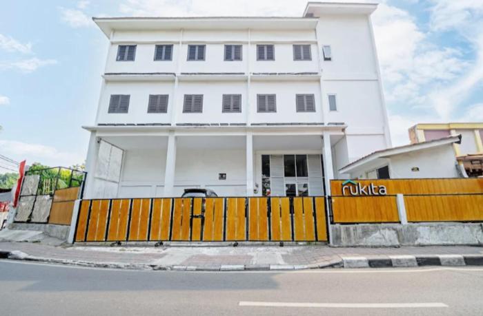 Rukita Kara House Salemba