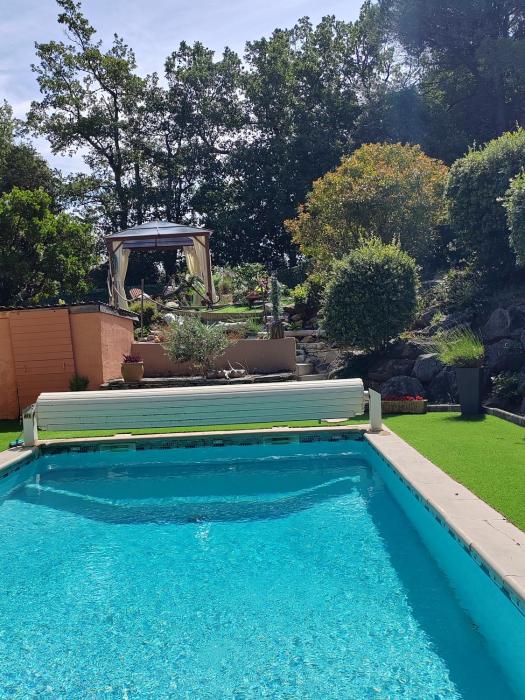 Douceur du Sud , villa privée avec piscine et jacuzzi pour se détendre