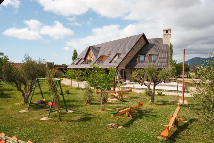 Lahuta e Vjeter Agroturizem