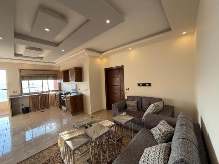 شقة مفروشة للإيجار في راس منيف - عجلون
