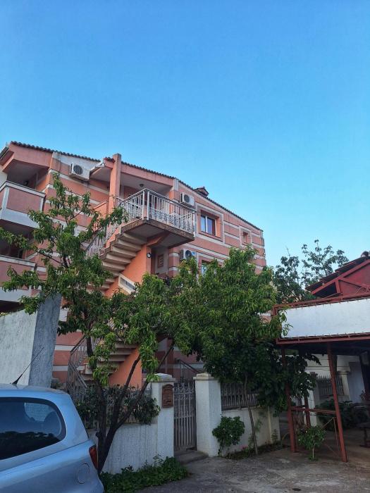 Apartments Pekic