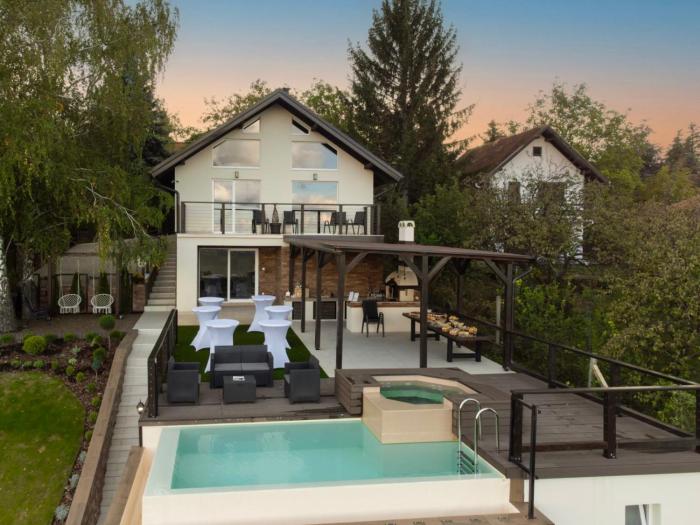 Villa Fruška Frajla