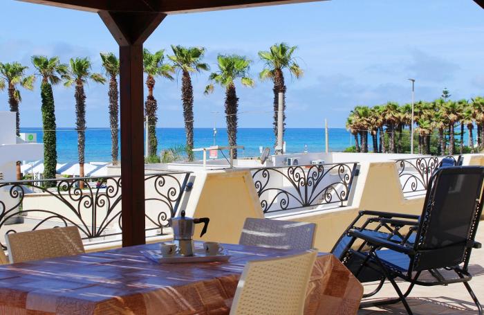 Attico Relax Vista Mare a Due Passi dalla Spiaggia