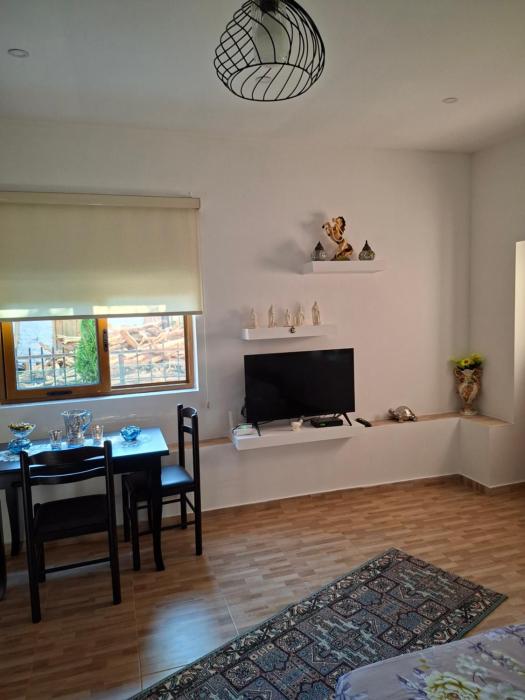Laboti Quiet Room