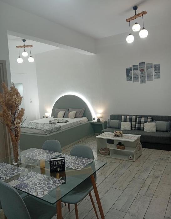 Nikolas Aggelis rooms