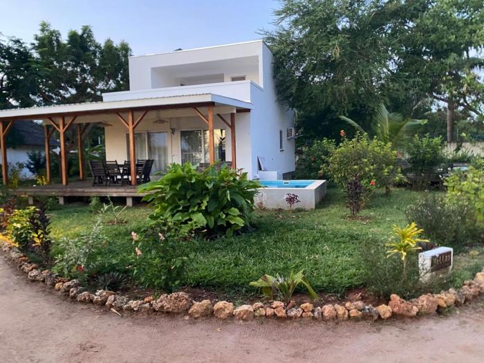 Shiri Beach Resort