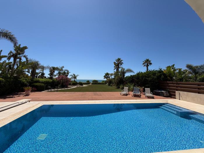 Emerald Seafront Residence