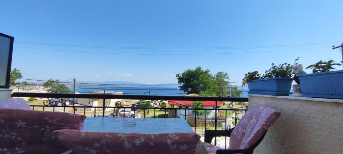 ARTJANs SEA VIEW ROOMS