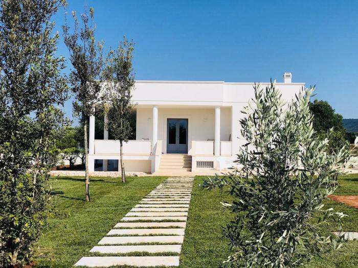 Villa in Puglia with sea view and olive trees