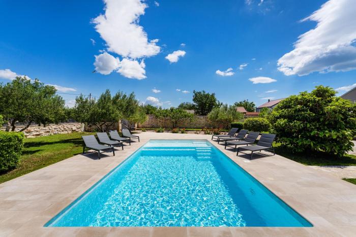Villa Tia - private Oasis with large pool