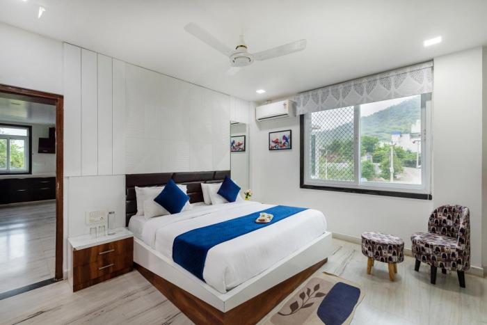 Sunset view Villa I Luxury 5 BHK Villa with pool in Nathdwara I 966o9o1oo6 2km from temple only By SK