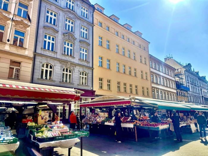 Havel Market Rooftop Studio