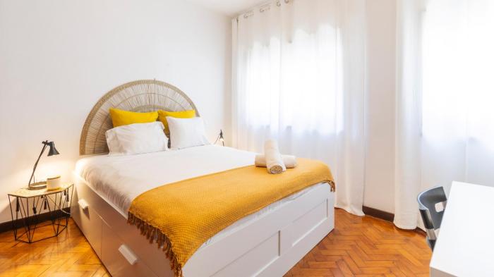 3 bedroom apartment city center