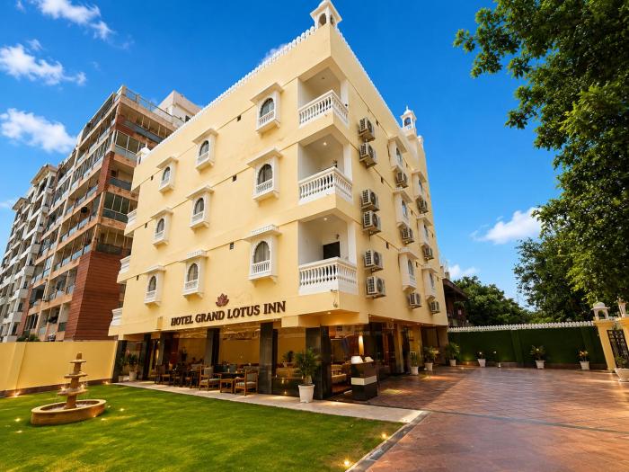 Hotel O Grand Lotus Inn