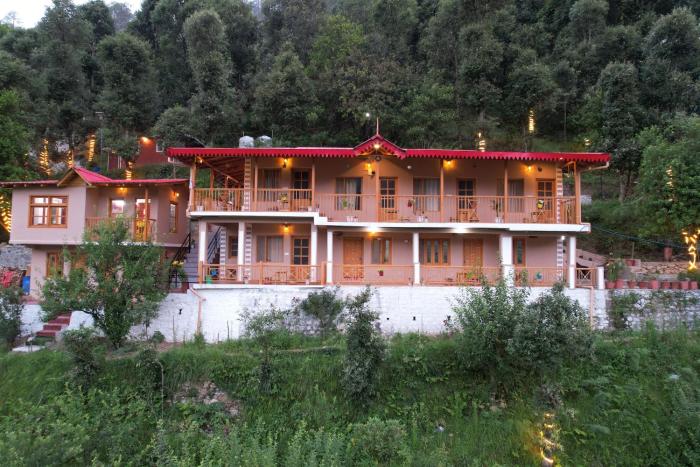 The Peach Hillside, Kainchi Dham