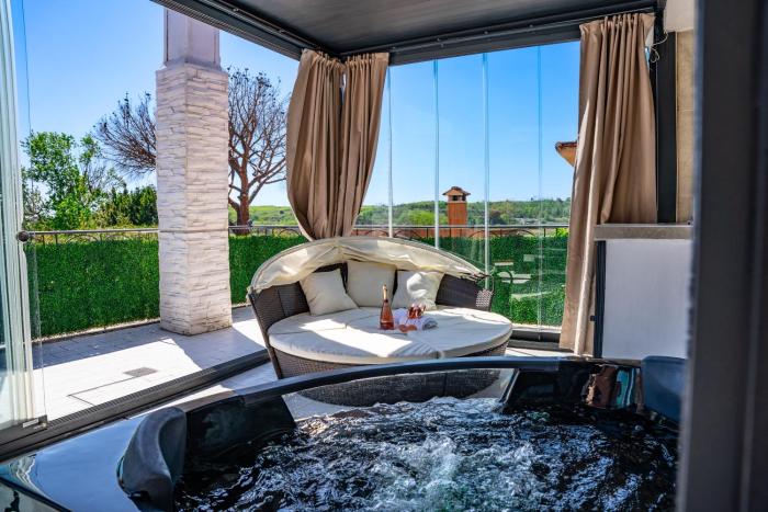White Pearl Exclusive Apartment