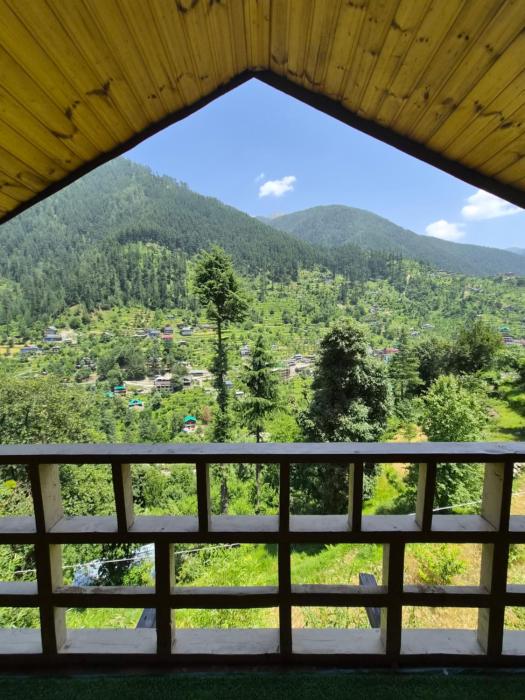 skytouch Lambri pass view Jibhi