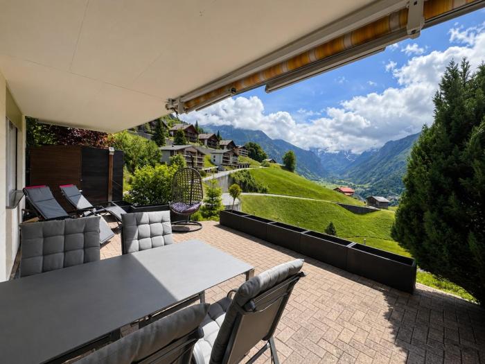 Moderne Wohnung mit sonniger Terrasse, Blick auf die Berge und das Engelbergertal