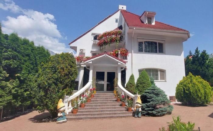 Vilă Spațioasă pentru Grupuri Mari, Bușteni