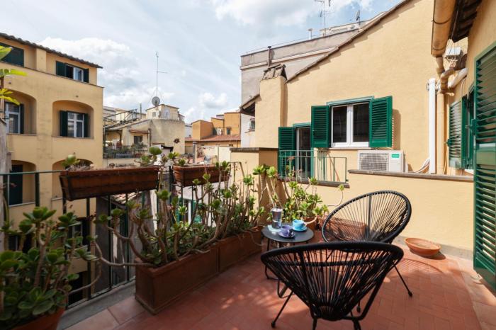 Crociferi 15 - FromHometoRome