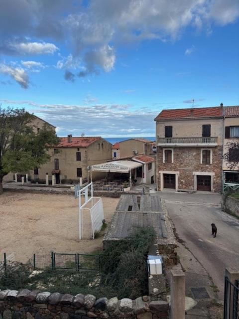 CASA DI CORTE Appart T2 climatisé tous confort centre du village