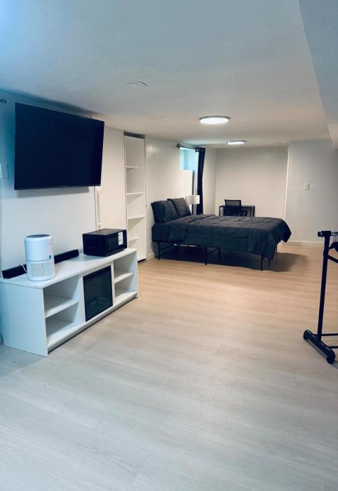 Boston Studio Full Amenities 25 Min Downtown