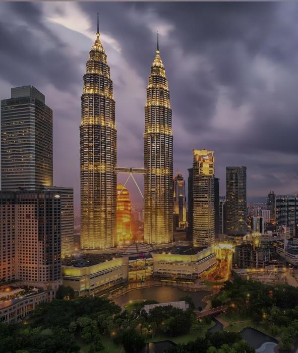 Sky Suites Klcc Near BY CloutHaus