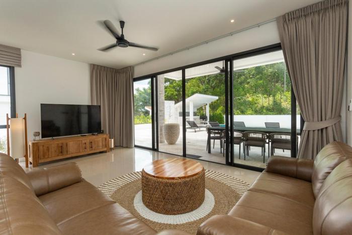 Brand New 3BR Villa in Prime Bophut Area V318