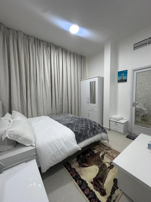 Room for Rent in Alain V7