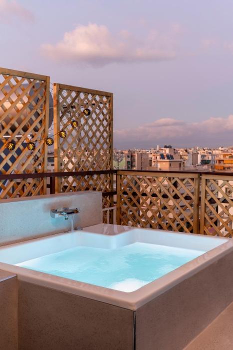 Aether Penthouse - Whirlpool & Acropolis View