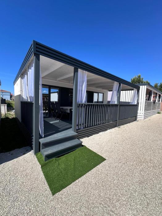 Mobile Homes with pool - Privlaka