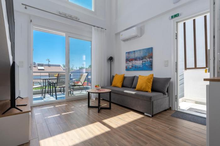 SLV Irida Apartment