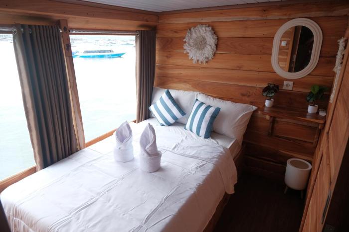 Phinisi Private trip Komodo Island