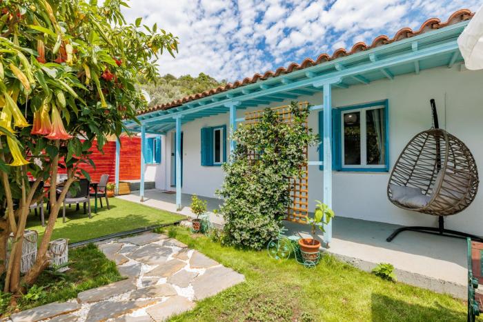 Riginos Garden House
