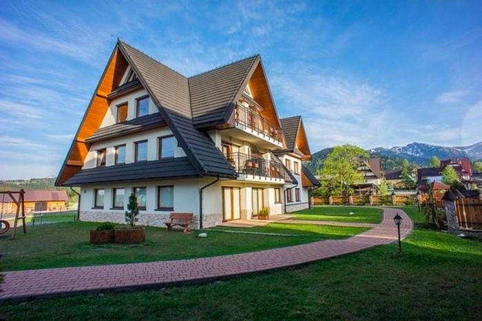 Apartament z kamiennym tarasem
