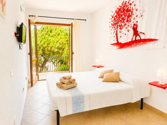 Appartamenti Raggio di Sole casa vacanze Ginestra con Wifi e parcheggio