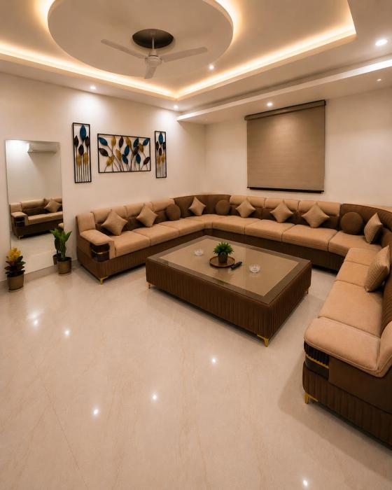 Very Spacious 3BHK Suite Near Noida Expressway