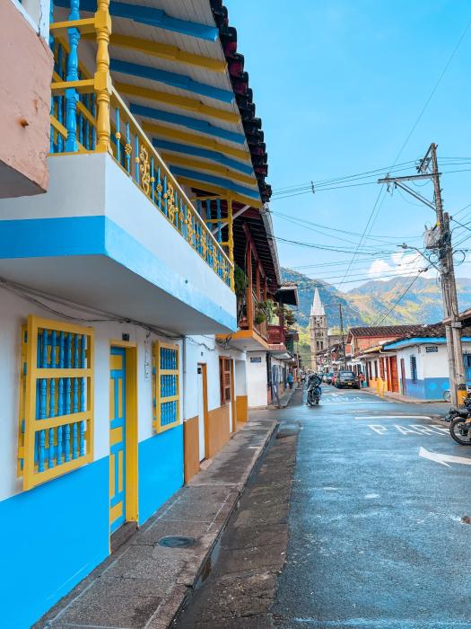 Casa colonial acogedora cerca al parque