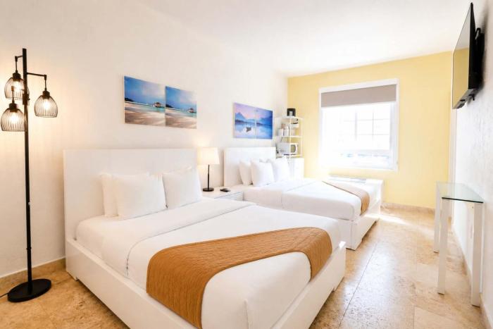 Ocean Drive Suite in South Beach Family & Pet Friendly