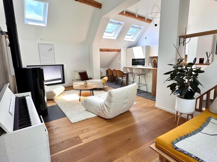 Sleeps 10 - Annecy 12 min - Geneva 30 min
