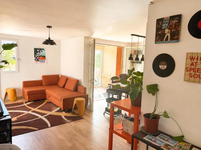Appartement T4 loft 63 m2 terrasse 25 m2 proche Orly