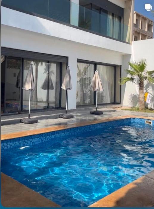 Mini Villa Moderne avec Piscine Privée à Aourir