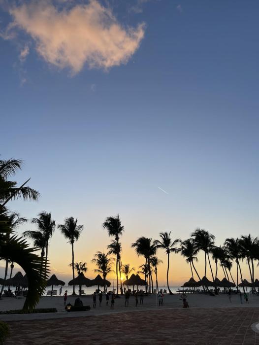 2BR -5PX Beachfront Resort Apartment