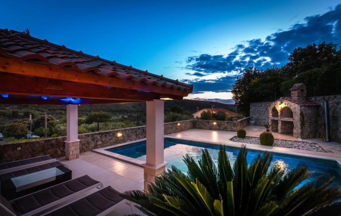 Apartments with swimming pool Kampor, Rab - 23600