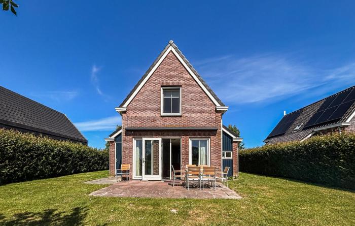 Pet Friendly Home In Witmarsum With Wifi