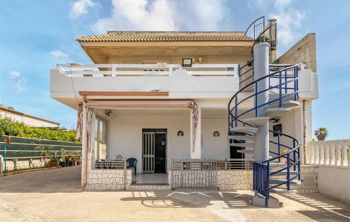 2 Bedroom Lovely Home In Santa Maria Del Focall