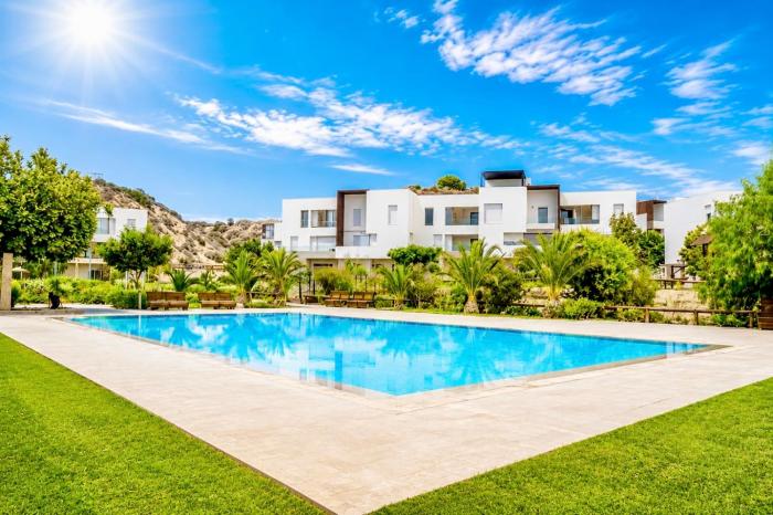 Apartment with Pool & Golf near Beach, Taghazout Bay