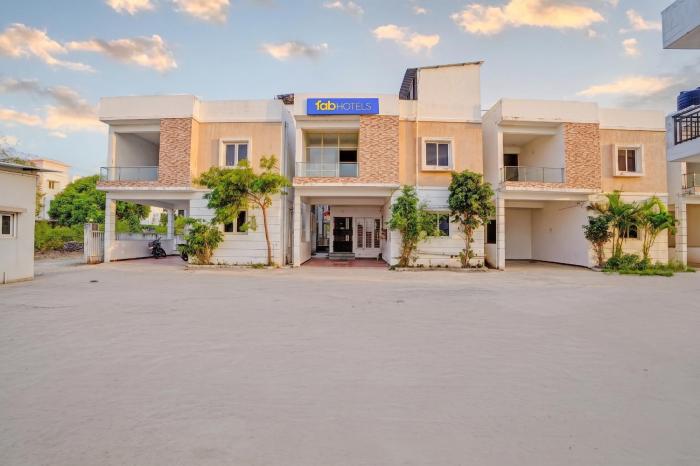 FabHotel Subikshas Mirra Villa -ECR